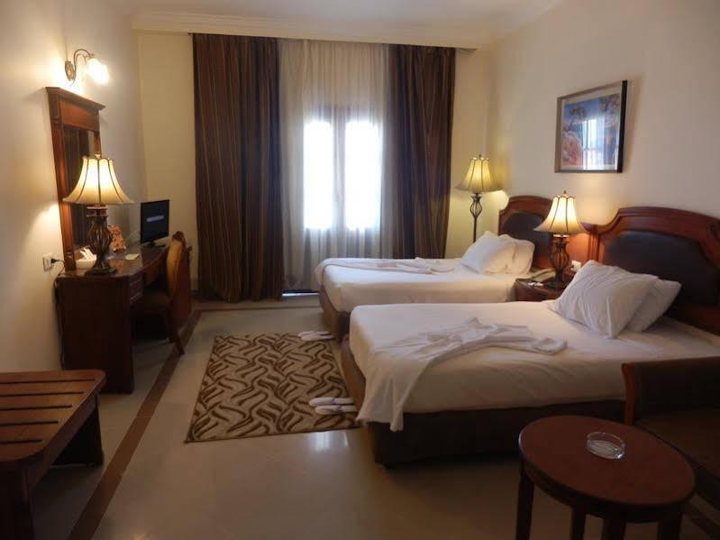 Life Resort Coral Hills El Qoseir Ngoại thất bức ảnh